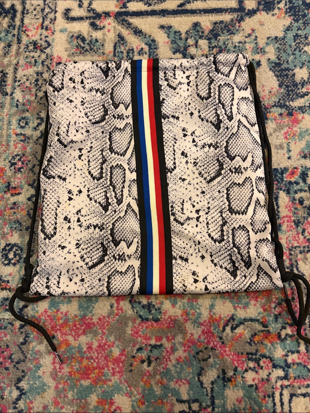Snake-Print Drawstring Gym Bag with Tricolor Stripe - Picture 3 of 3